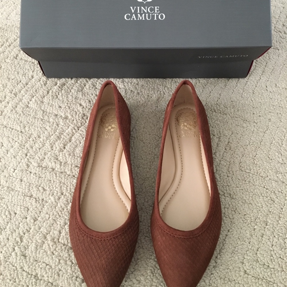 Vince Camuto Flats - VV Radella - Brand New